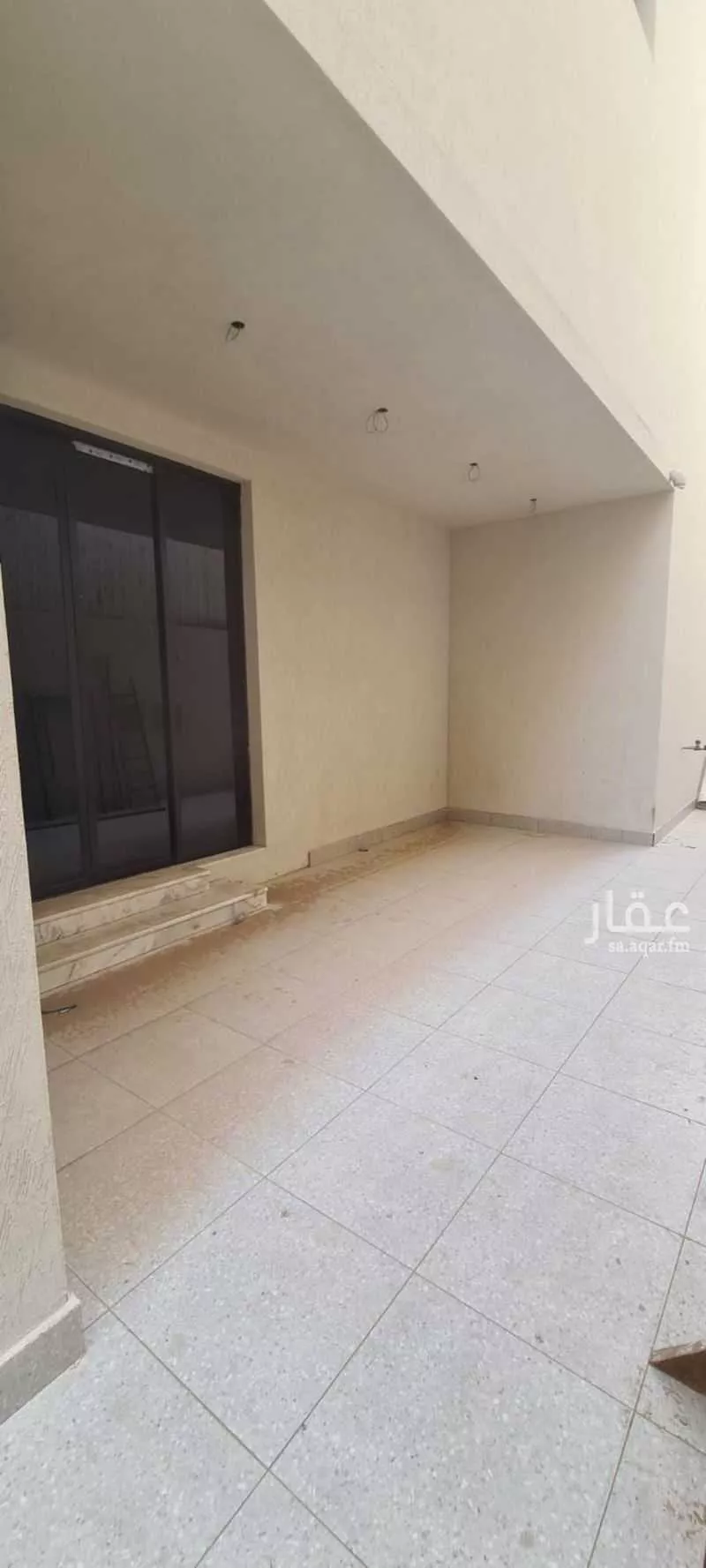 فيلا 10 غرف في الخليج 3