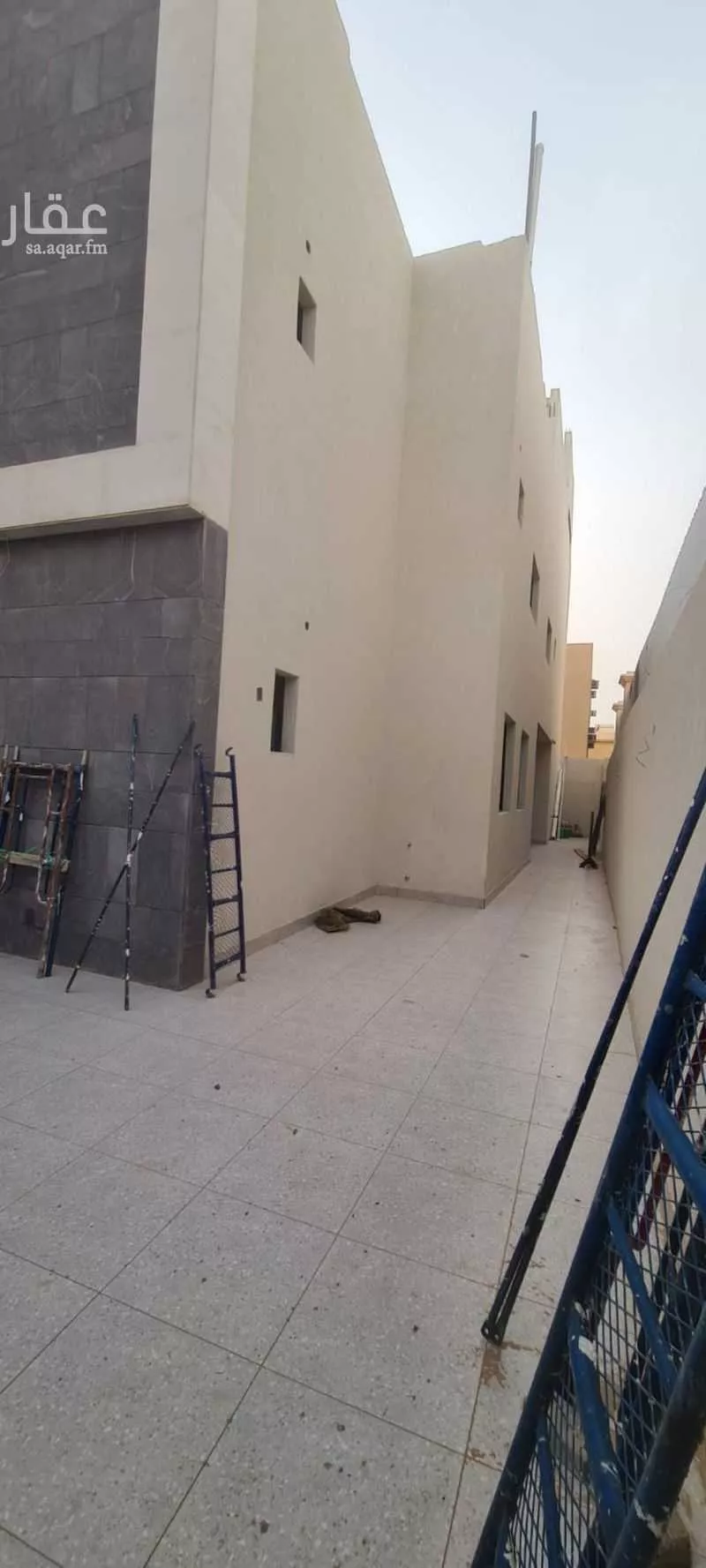 فيلا 10 غرف في الخليج 10