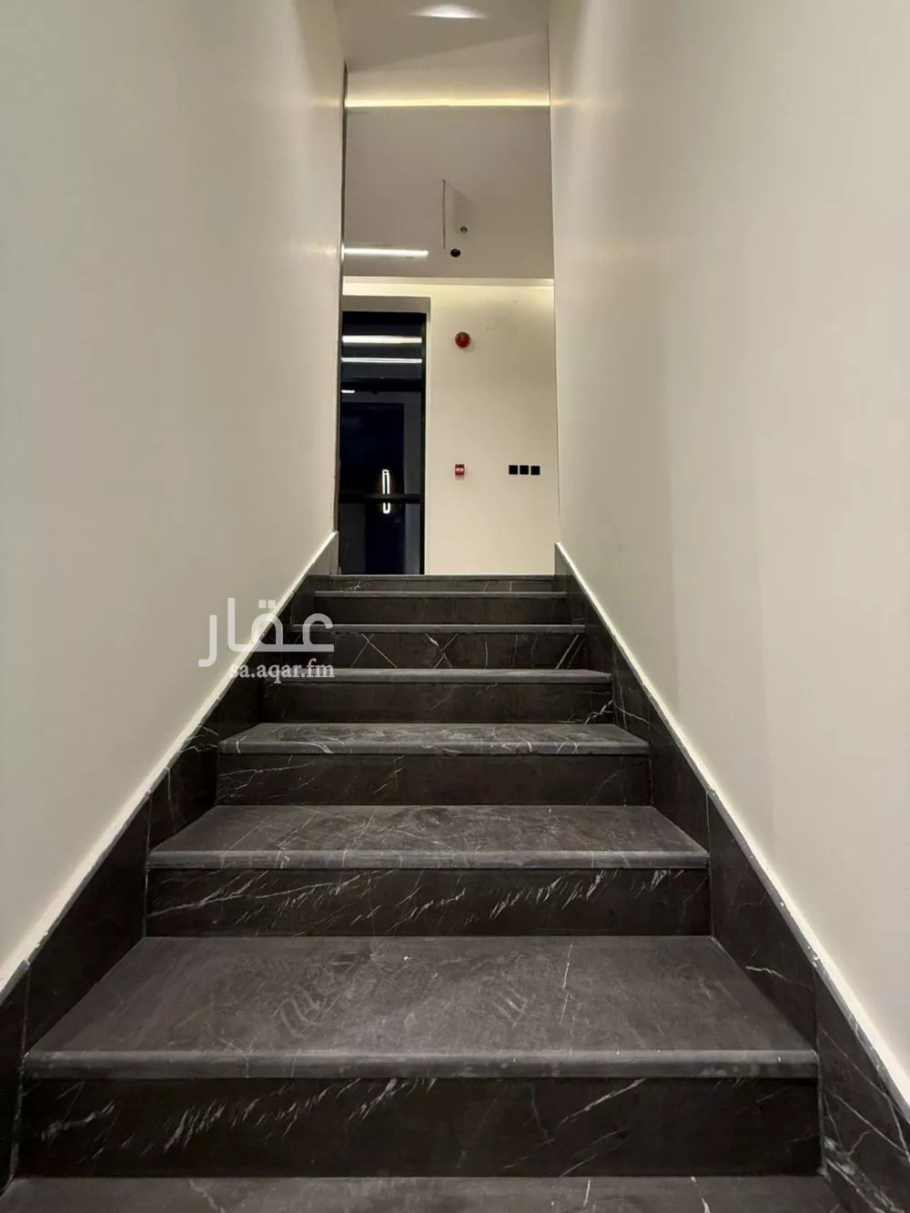 شقة 4 غرف في المهدية 19