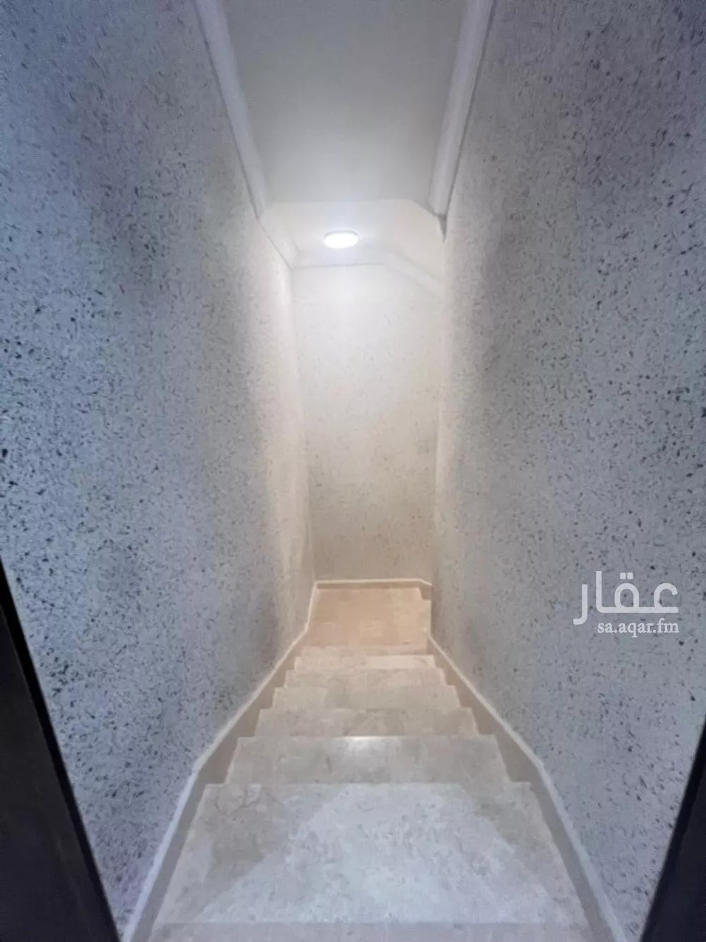 شقة 4 غرف في الروضة 16