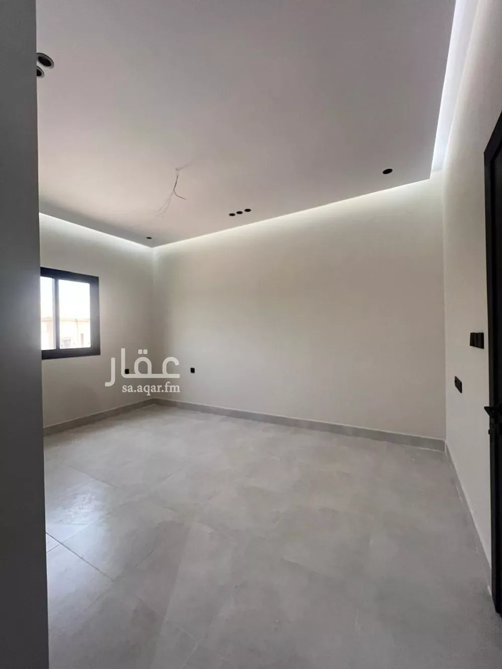 شقة 4 غرف في الروضة 5