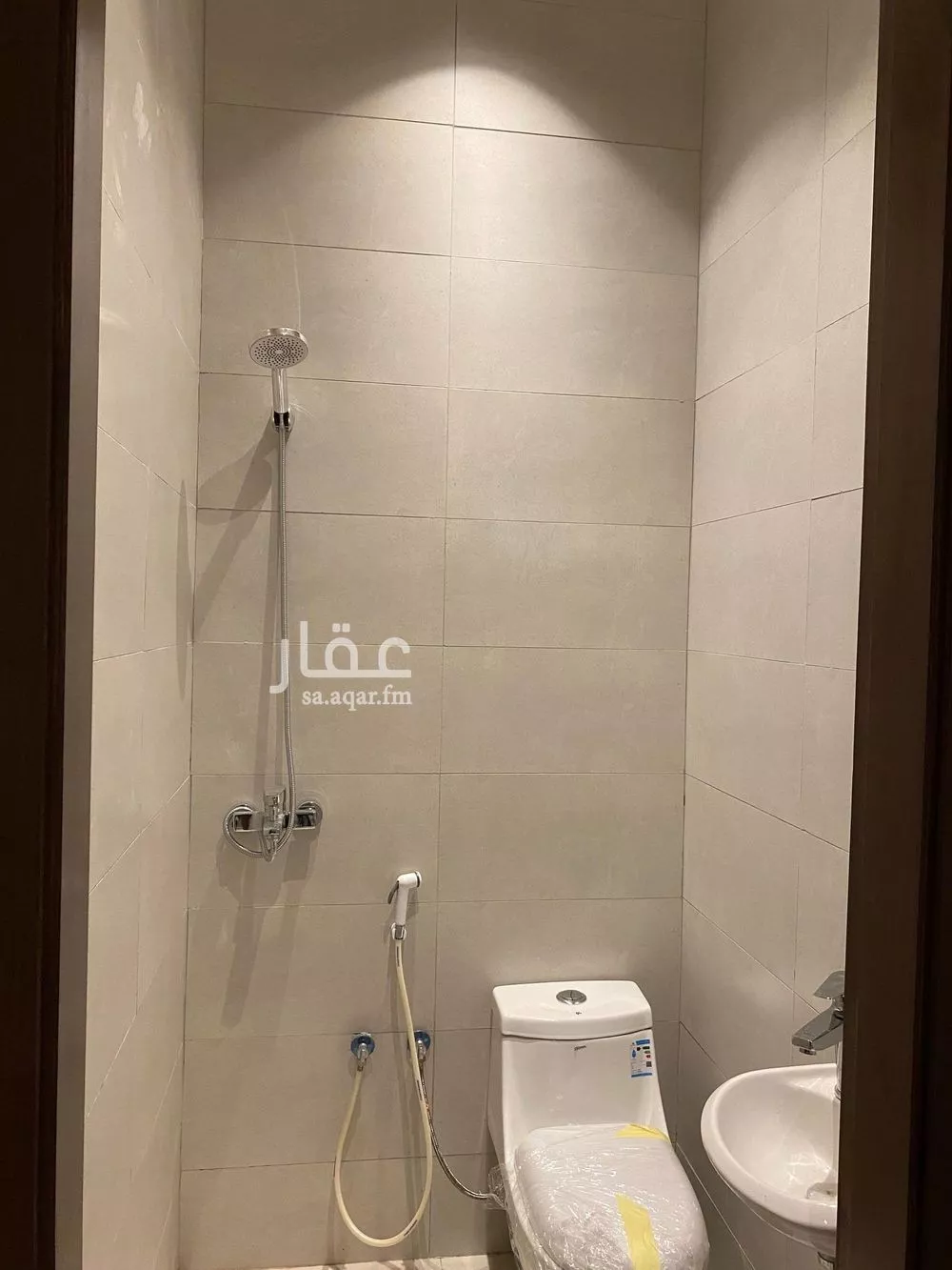 شقة 6 غرف في الروضة 15