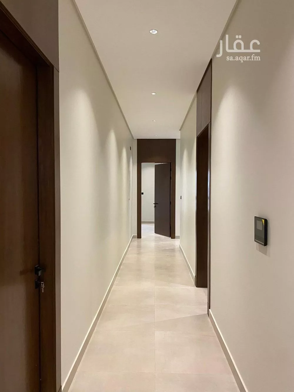 شقة 6 غرف في الروضة 9