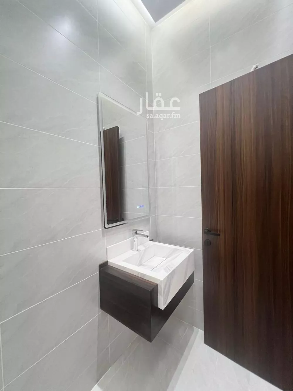 5 bedroom apartment in Al Salamah 17