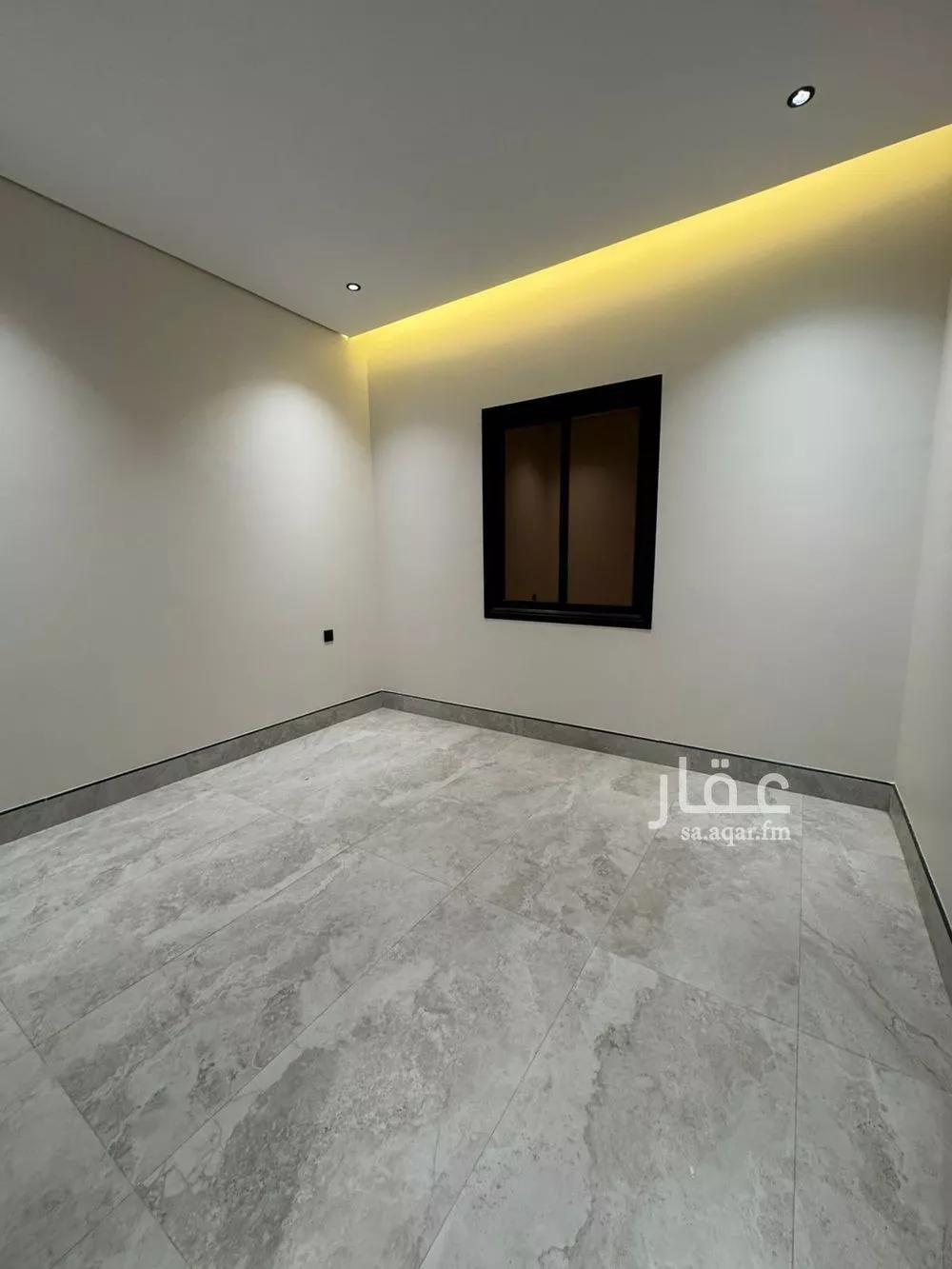 شقة 4 غرف في النظيم 2