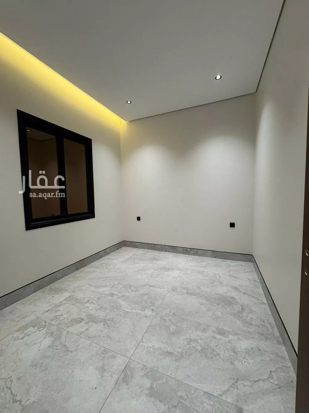 شقة 4 غرف في النظيم 4