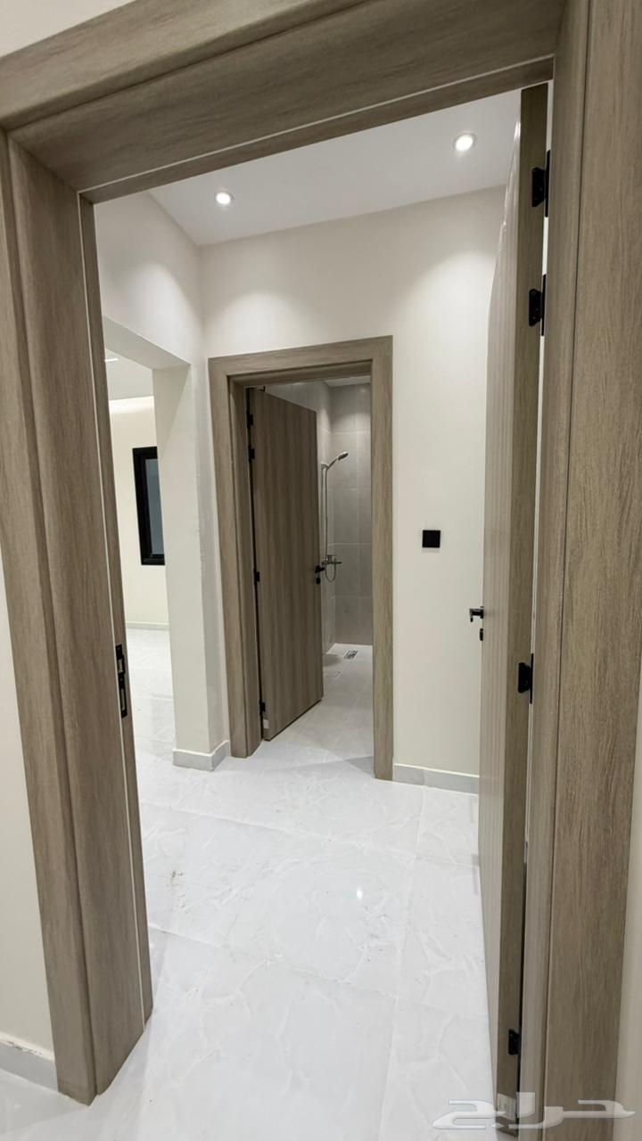 شقة 4 غرف في السلام 12