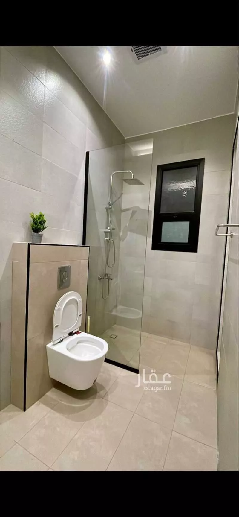 شقة 3 غرف في العقيق 4