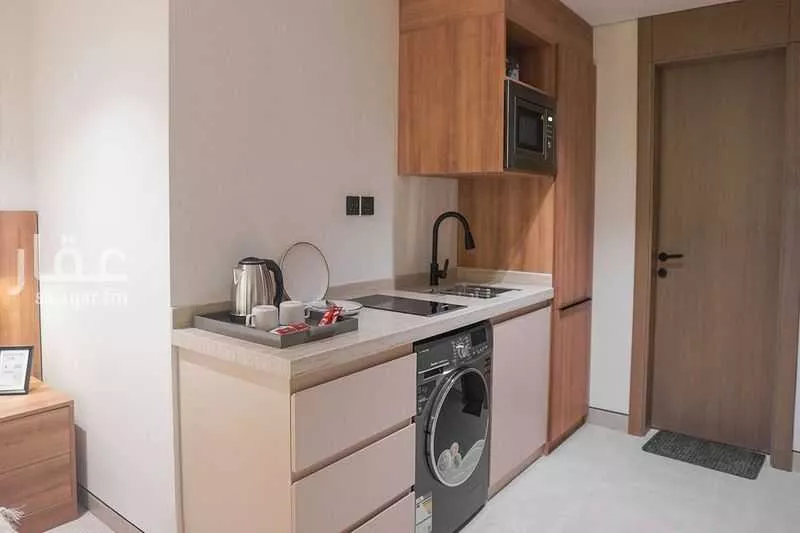 شقة 1 غرف في الملقا 4