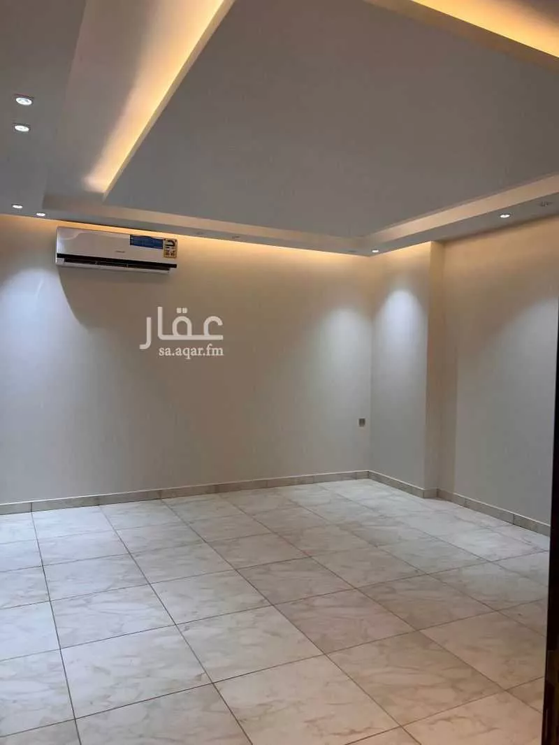 شقة 5 غرف في النخيل 3