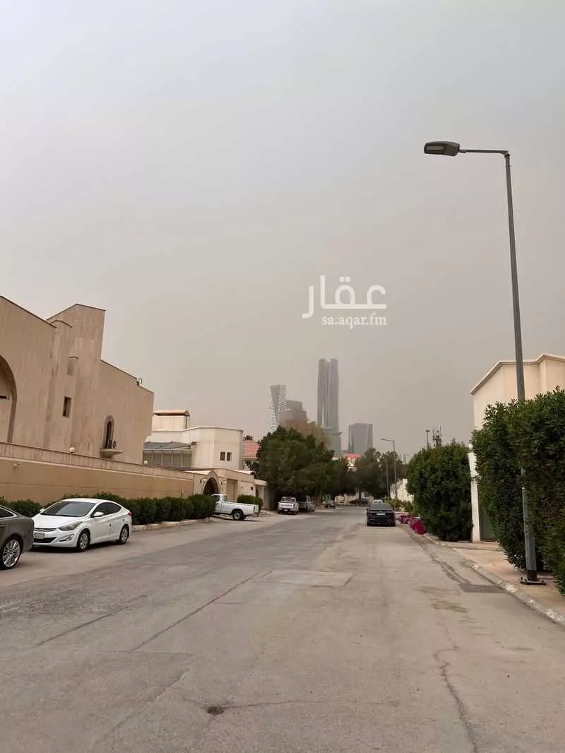 شقة 5 غرف في النخيل 4