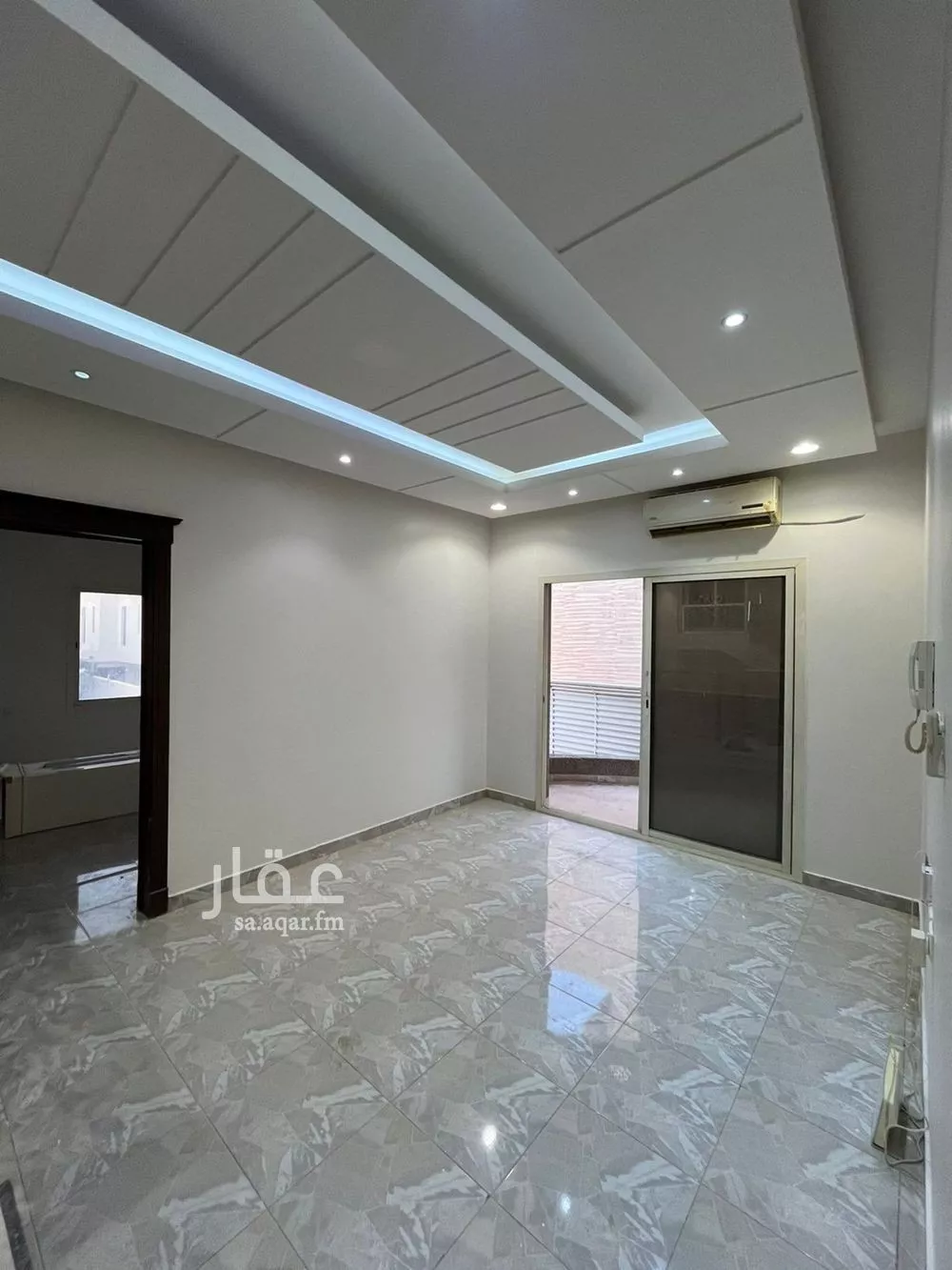 فيلا 8 غرف في العارض 8