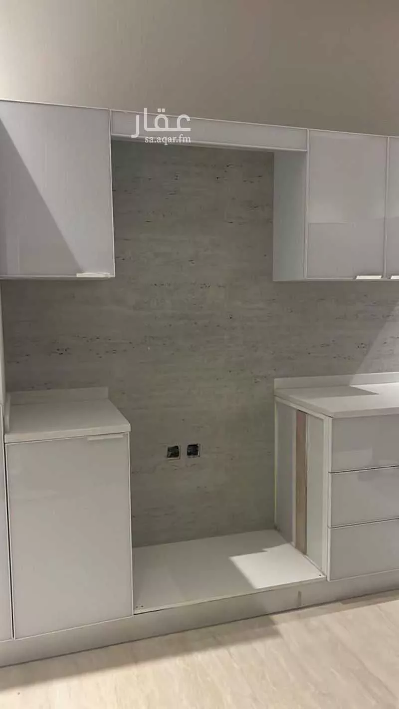 دور 3 غرف في العارض 6