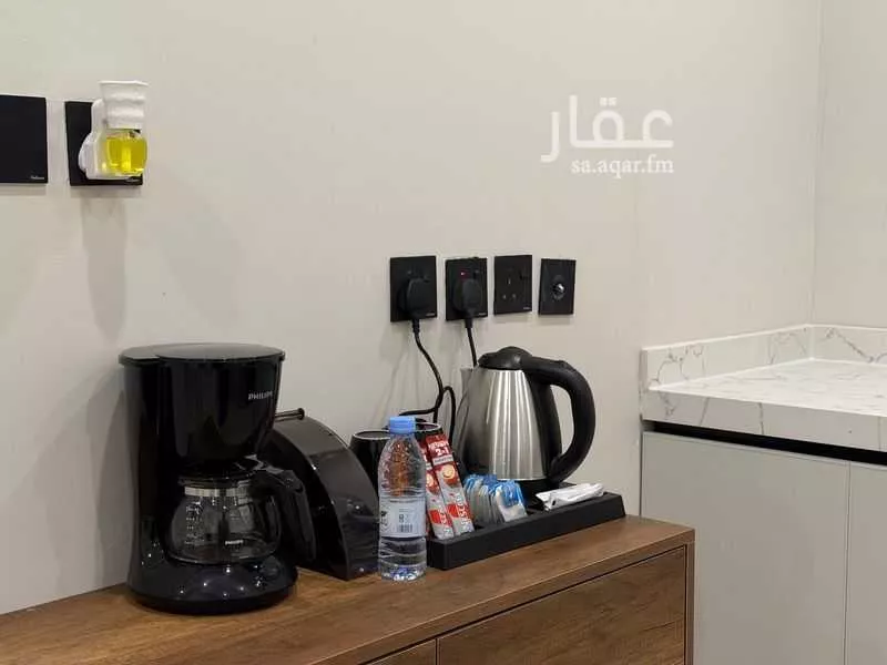 شقة 3 غرف في الملقا 4