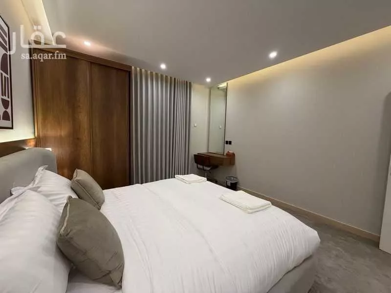 شقة 3 غرف في الملقا 5