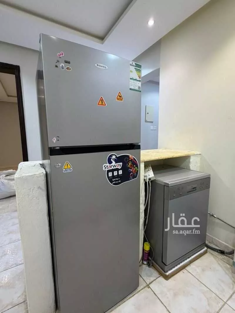 شقة 4 غرف في النظيم 6