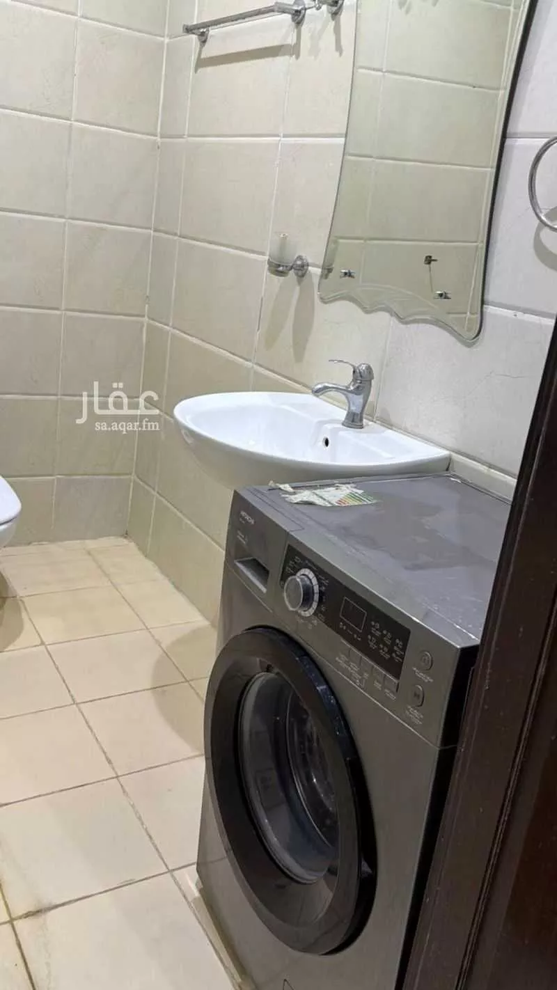 شقة 4 غرف في النظيم 7