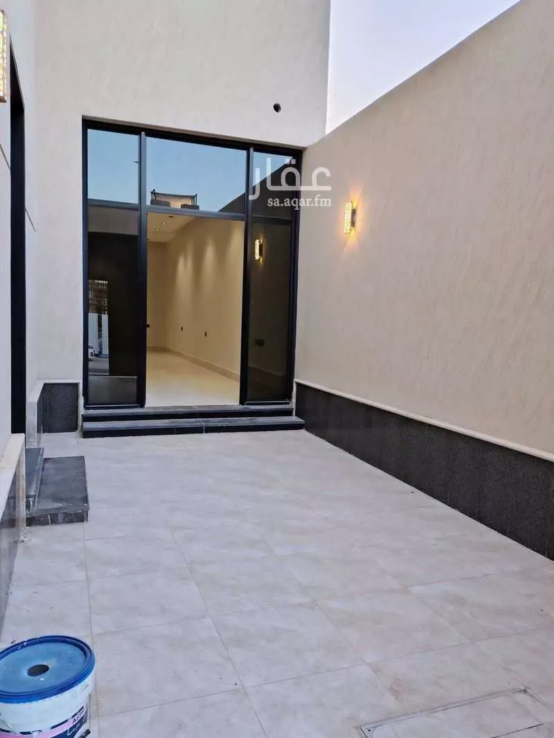 فيلا 6 غرف في المهدية 12