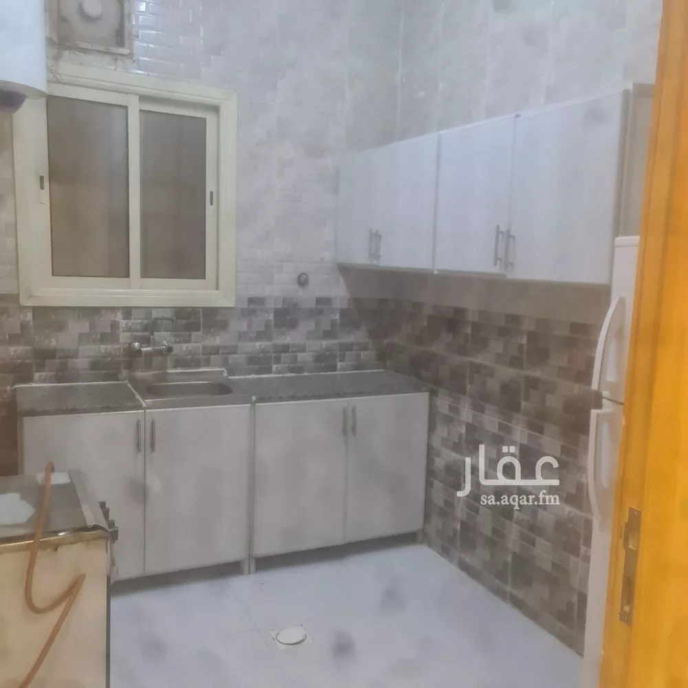 شقة 2 غرف في ظهرة لبن 5