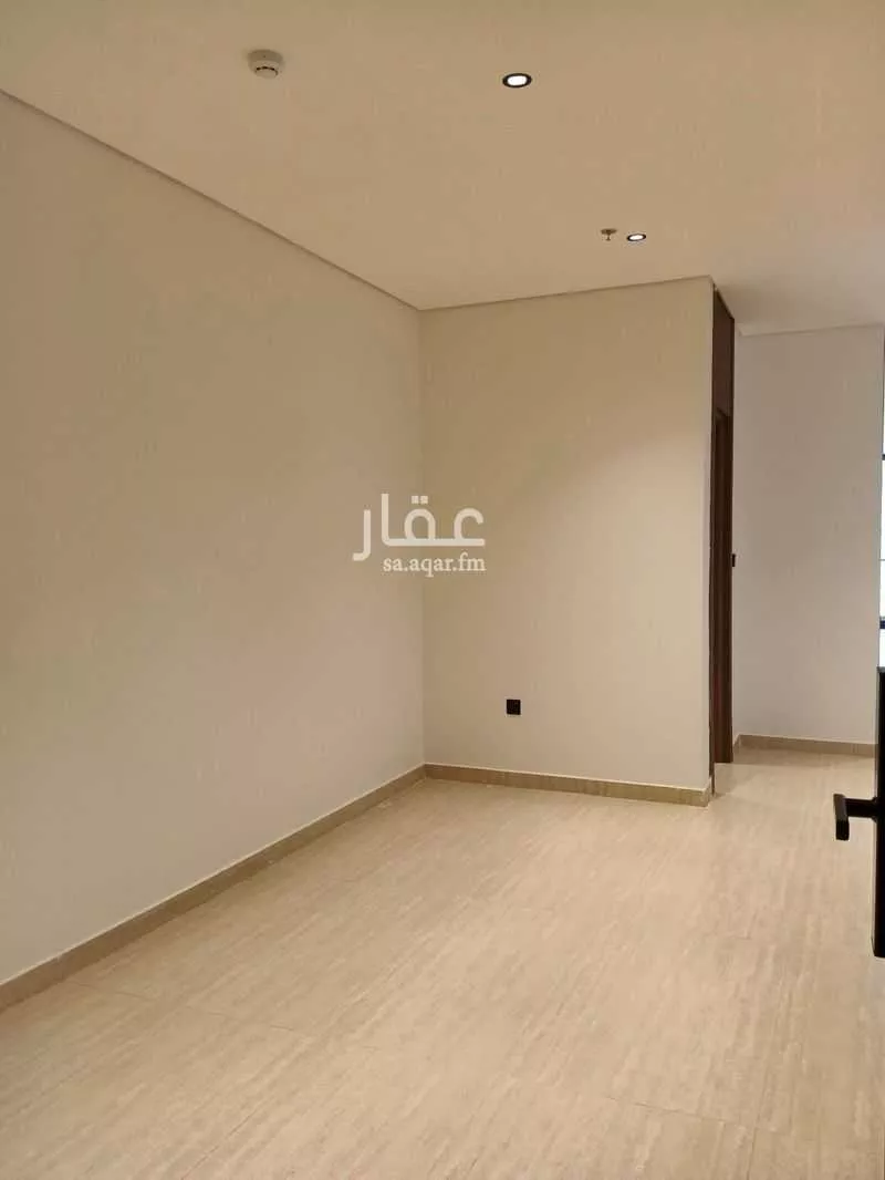 شقة 3 غرف في الخور 11