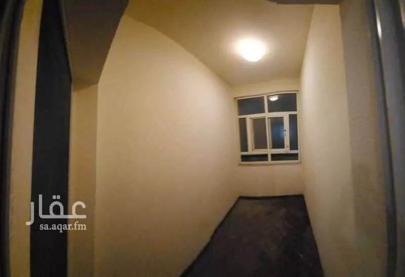 فيلا 5 غرف في العزيزية 4