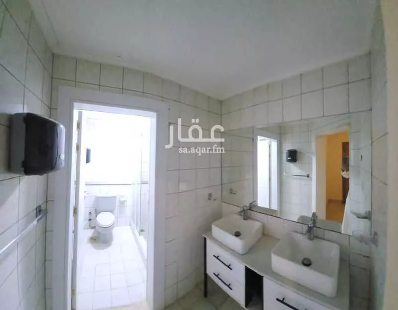 فيلا 5 غرف في العزيزية 5