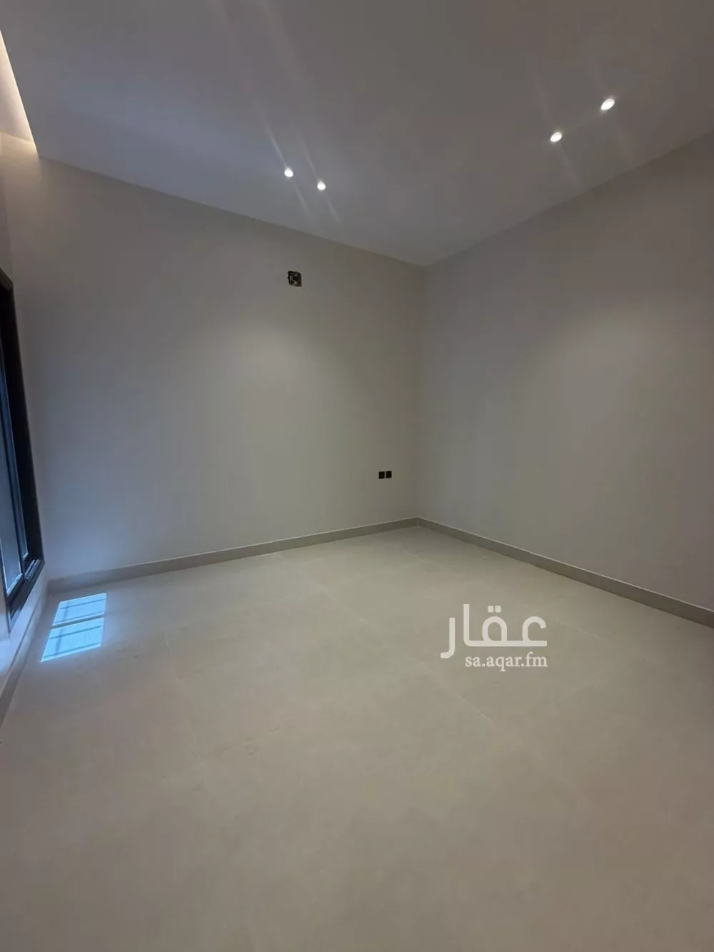 3 bedroom floor in Al Janadriyah 3