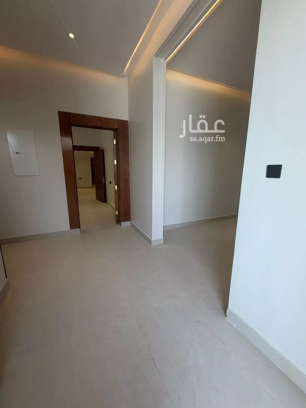 3 bedroom floor in Al Janadriyah 4