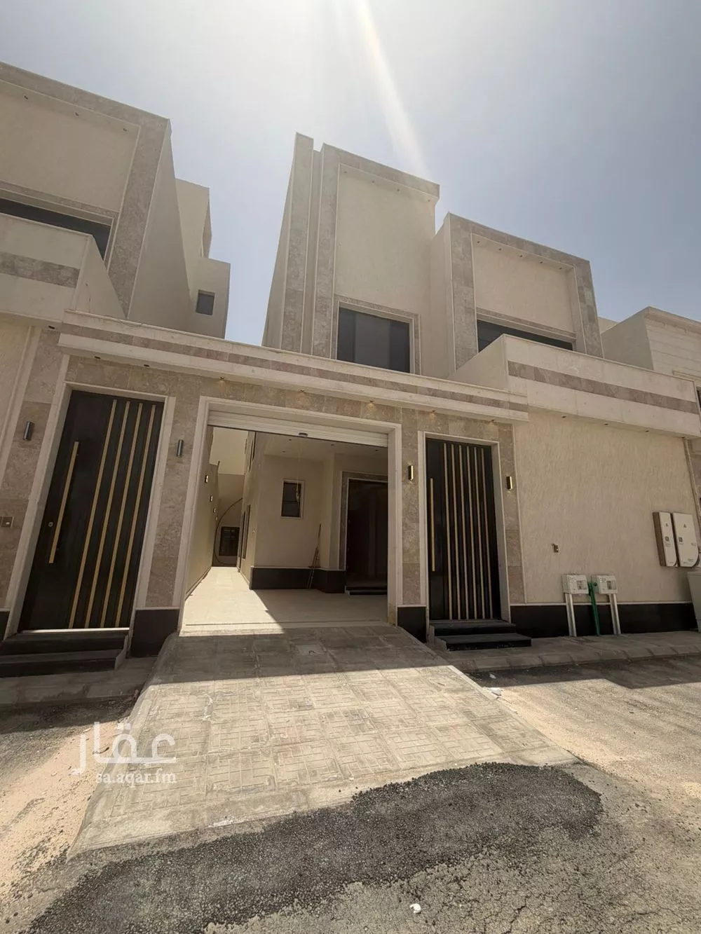 3 bedroom floor in Al Janadriyah 6