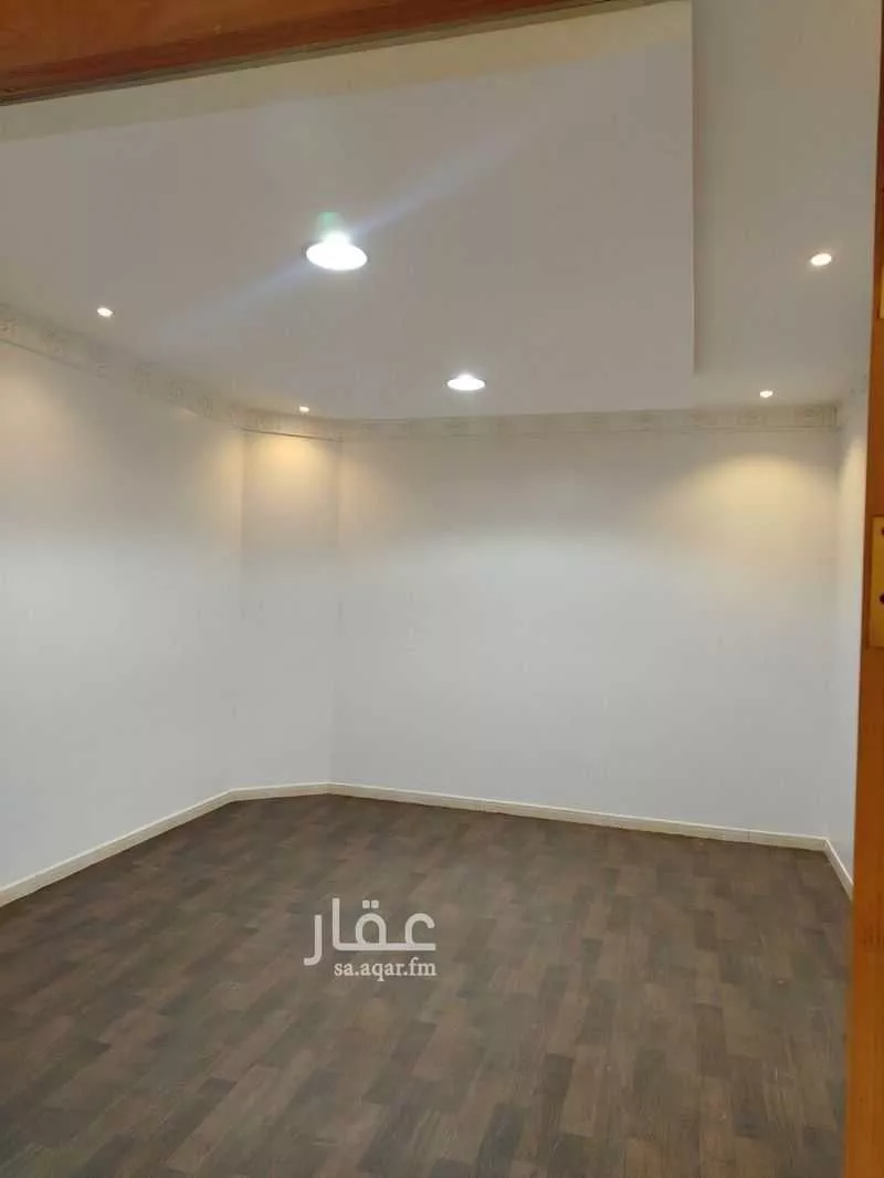 3 bedroom apartment in Al Yasmin 6