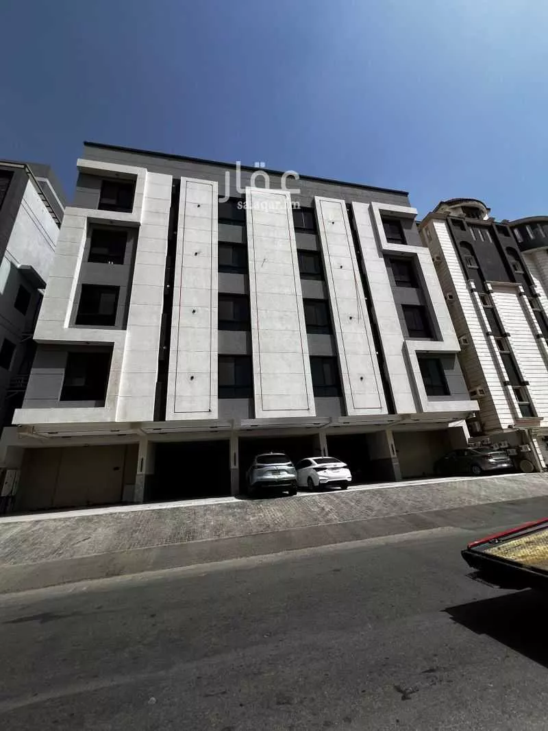 5 bedroom apartment in Ar Rayan 7