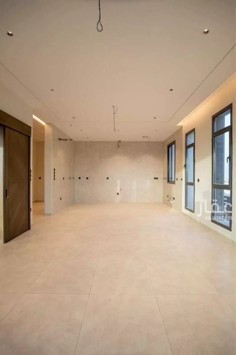 دور 5 غرف في الرويس 6