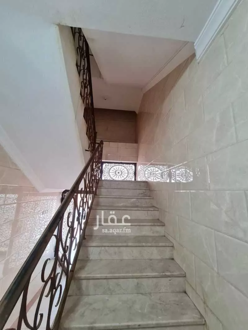 عمارة 600 م² في أم السلم 3