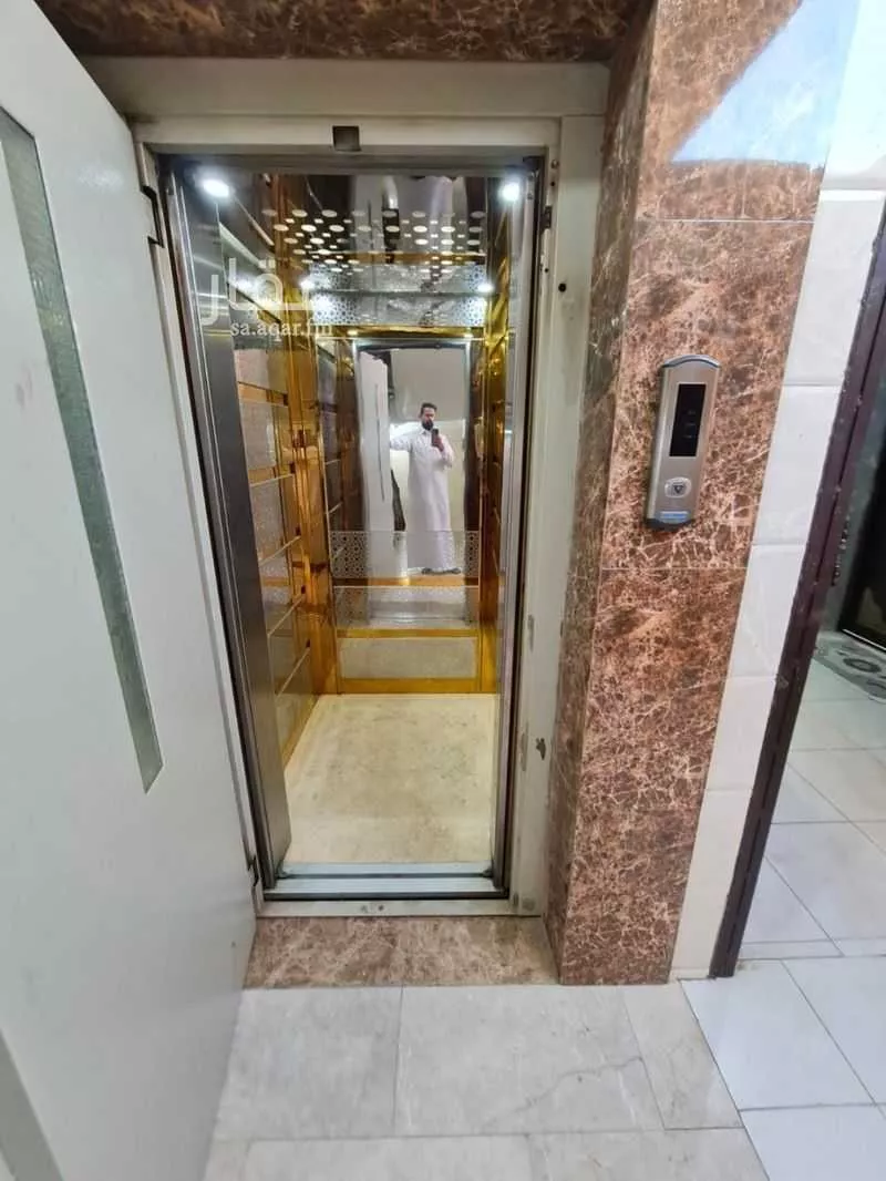 عمارة 600 م² في أم السلم 4