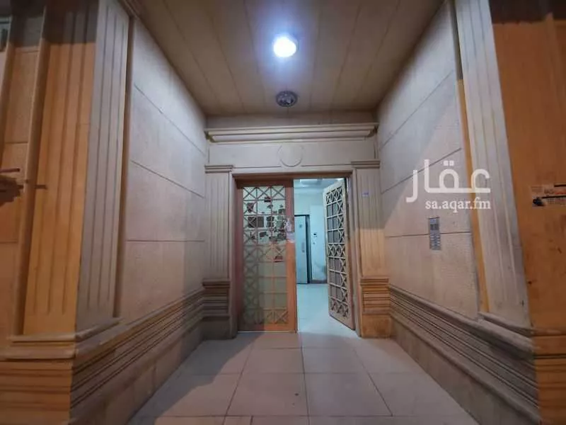 عمارة 475 م² في العقيق 2