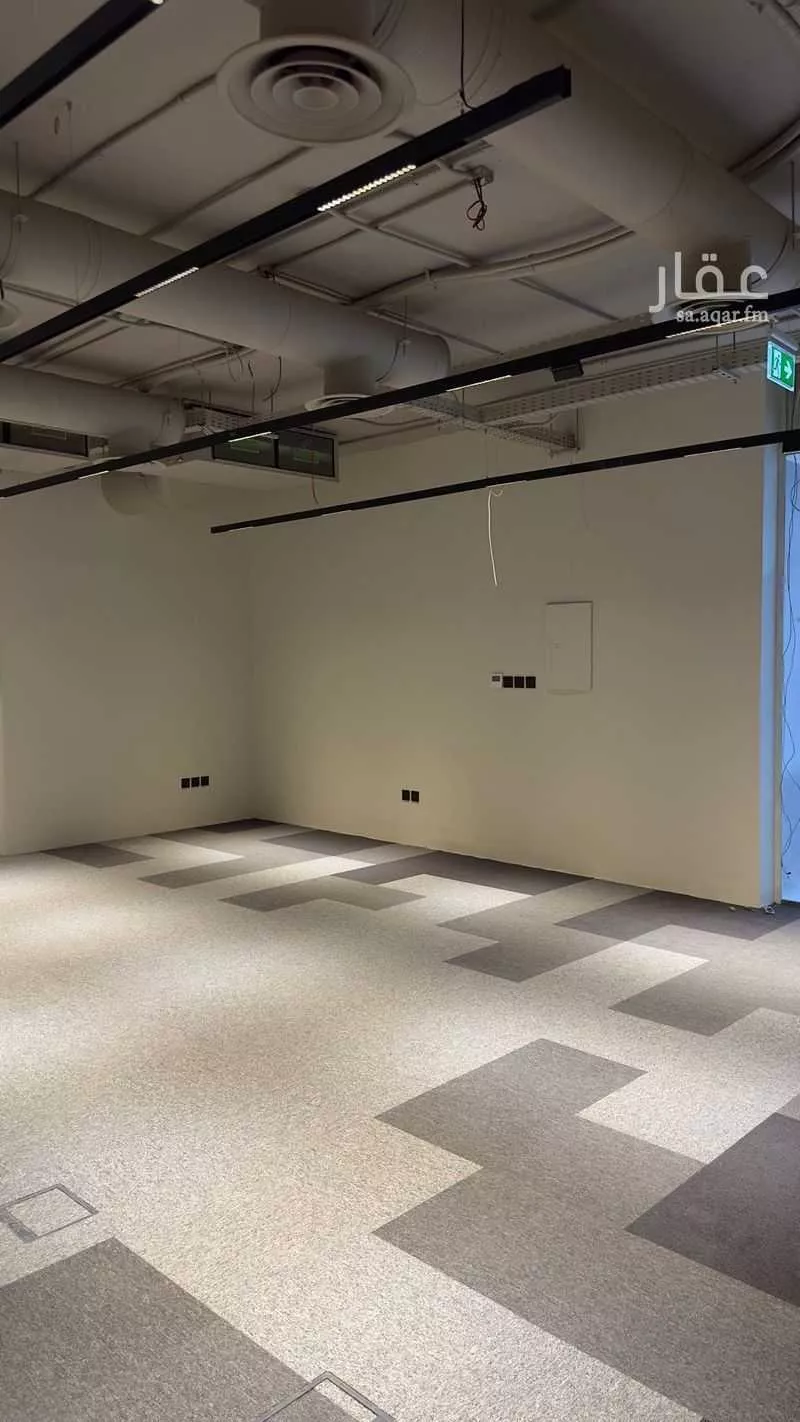مكتب 150 م² في الروابي 3
