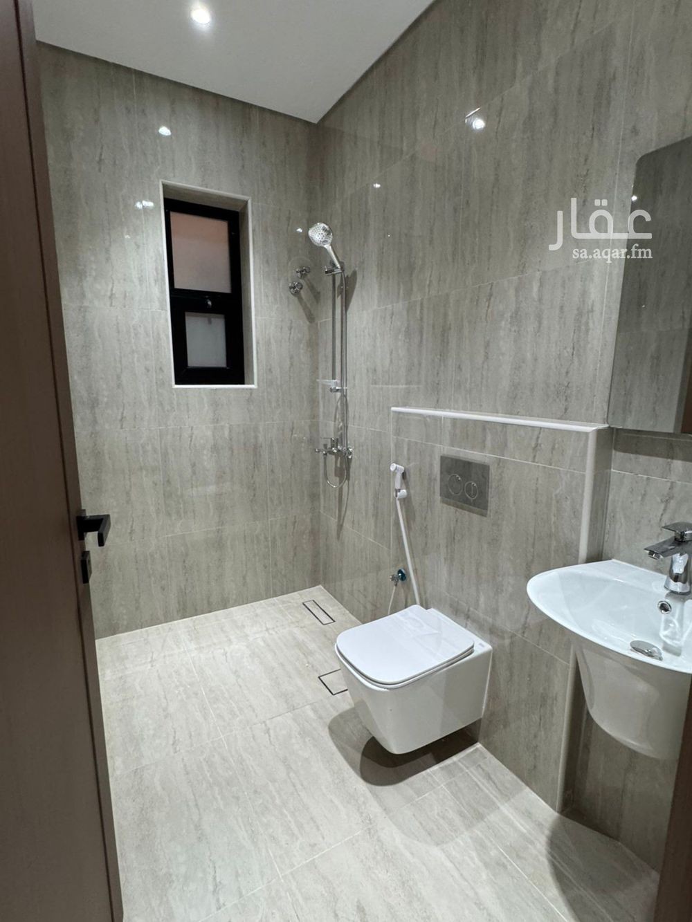 5 bedroom villa in Ash Shulah, Eastern Province 14
