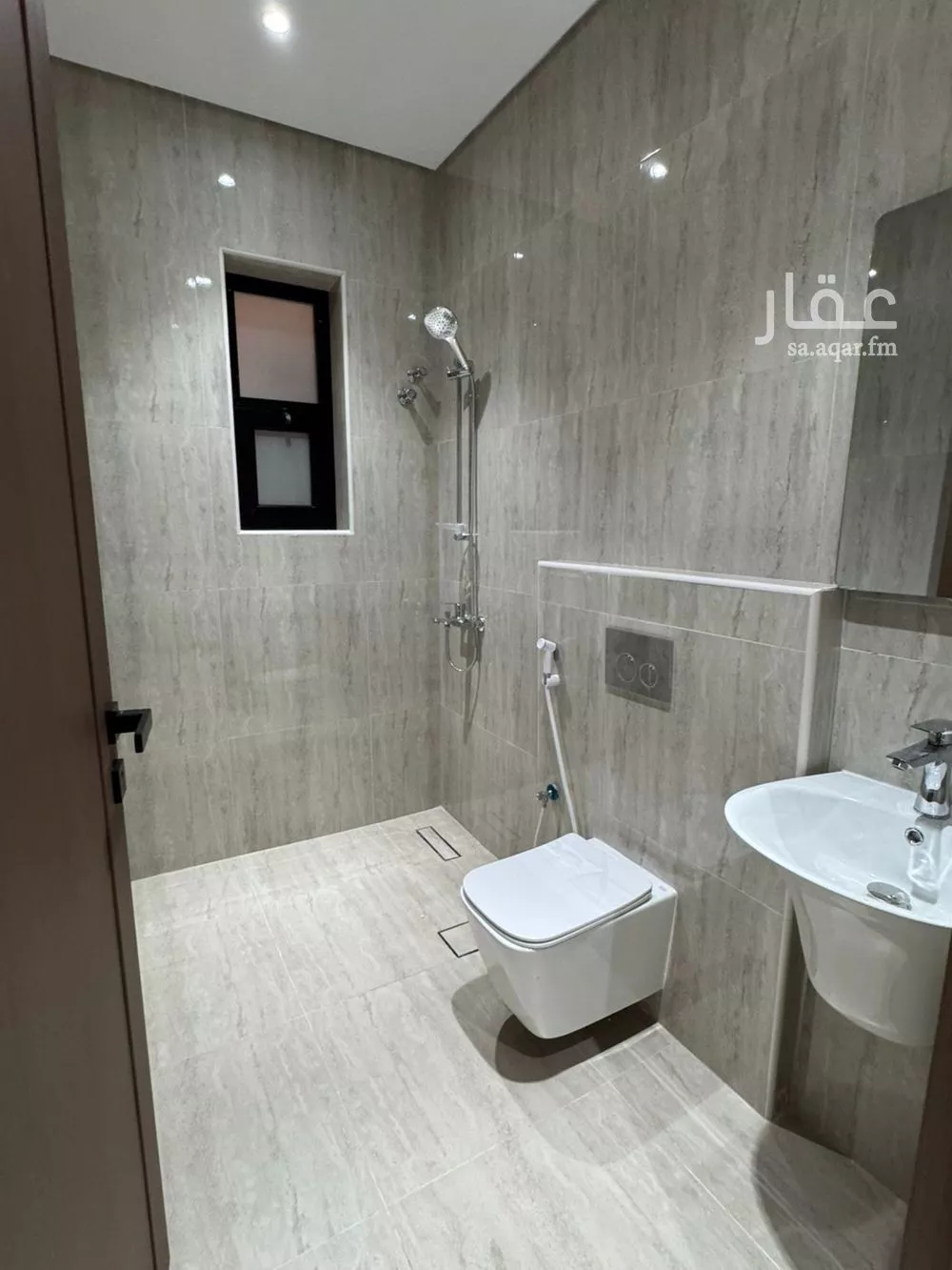 5 bedroom villa in Ash Shulah 18