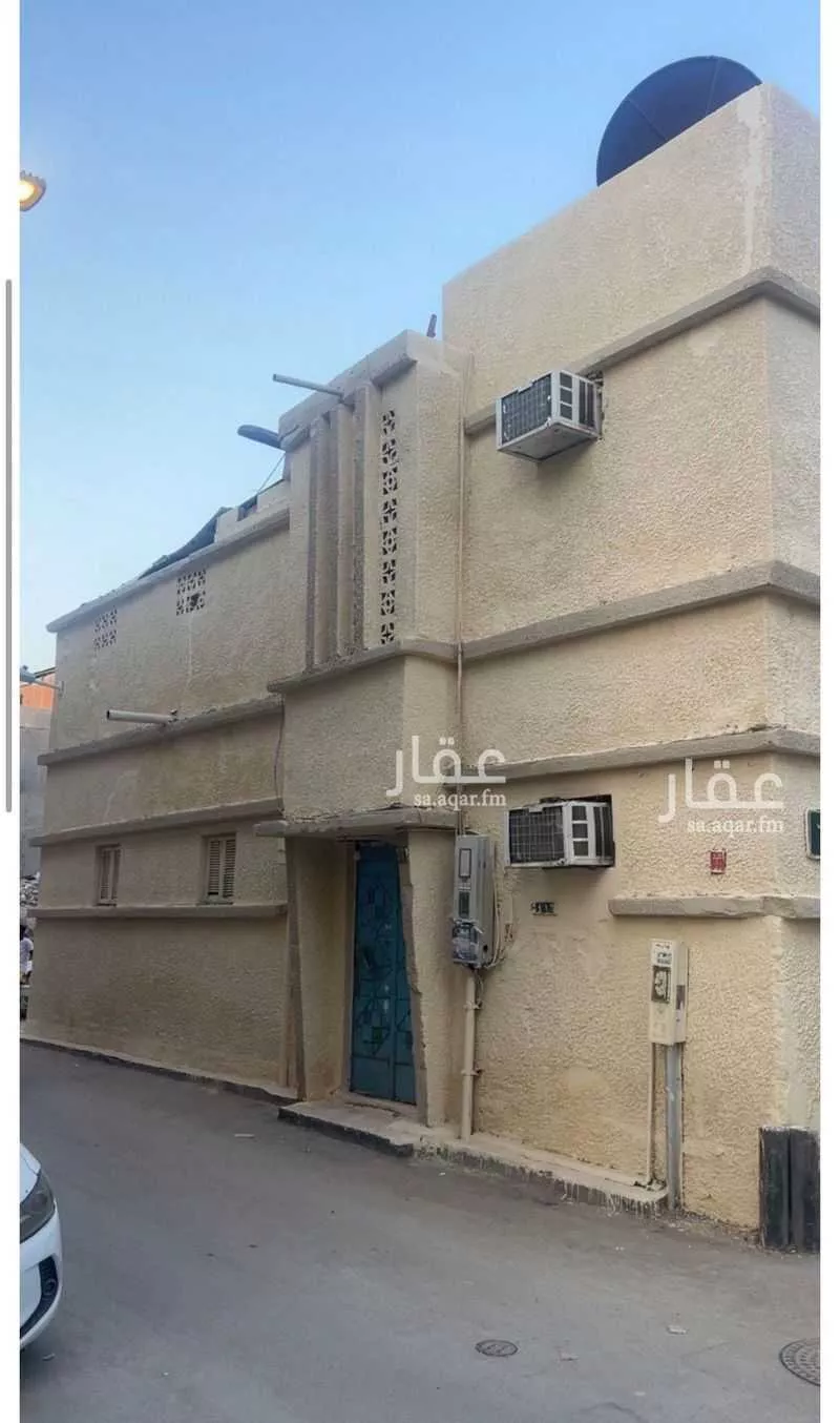 246 sqm building in Al Shamisy 5