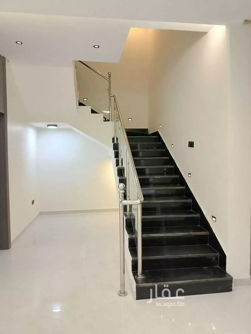 فيلا 9 غرف في احد 3