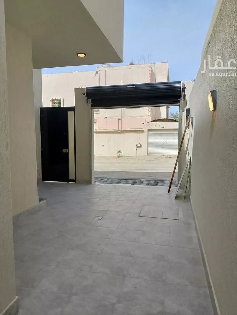 فيلا 9 غرف في احد 5