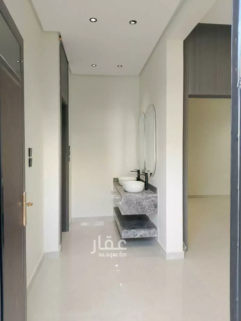 فيلا 9 غرف في احد 6