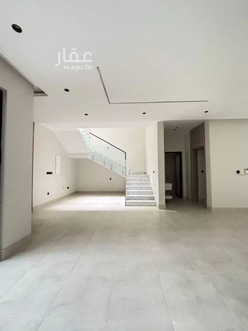 6 bedroom villa in Ash Shulah 12