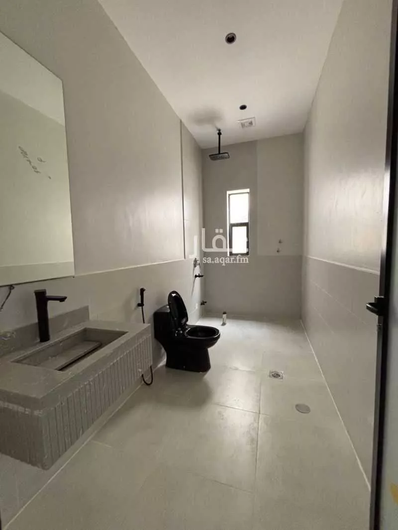 6 bedroom villa in Ash Shulah 5