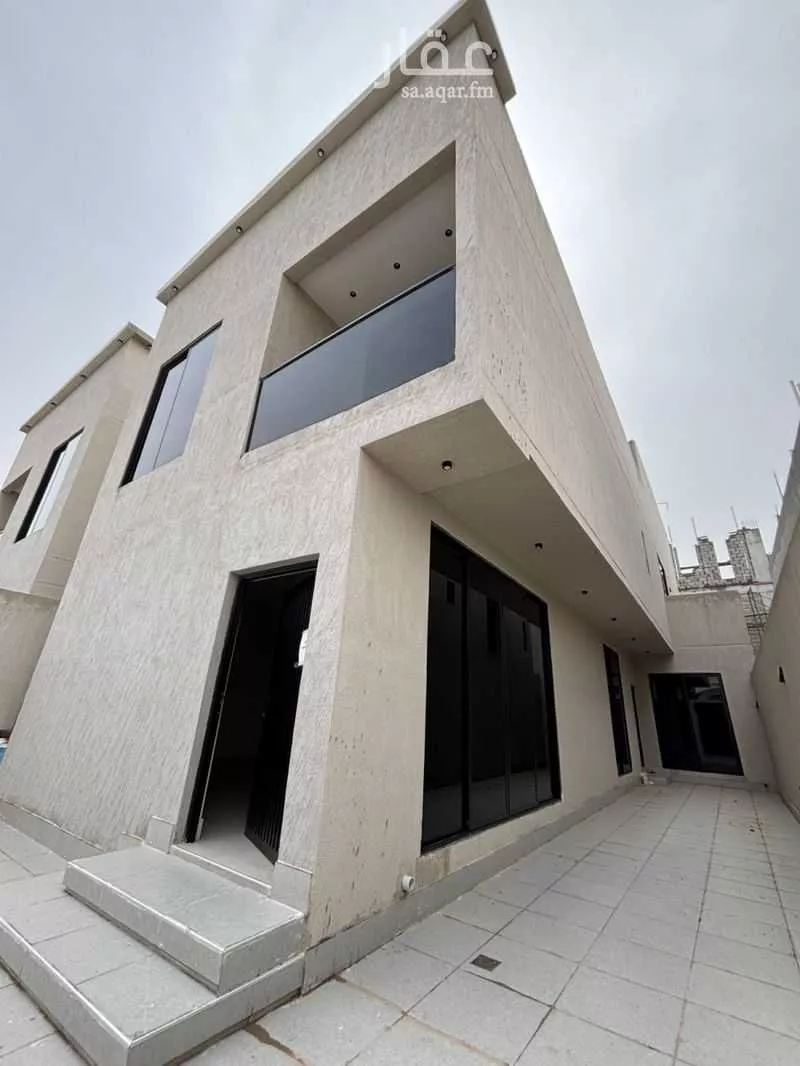 6 bedroom villa in Ash Shulah 8
