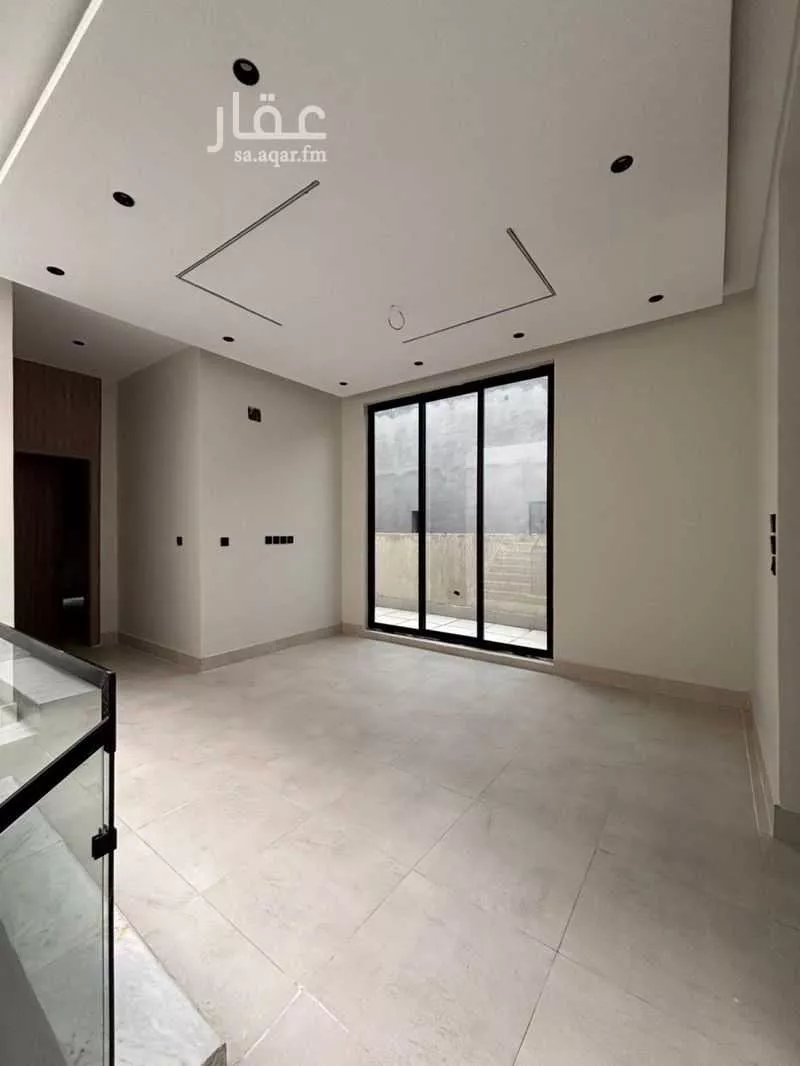 6 bedroom villa in Ash Shulah 9