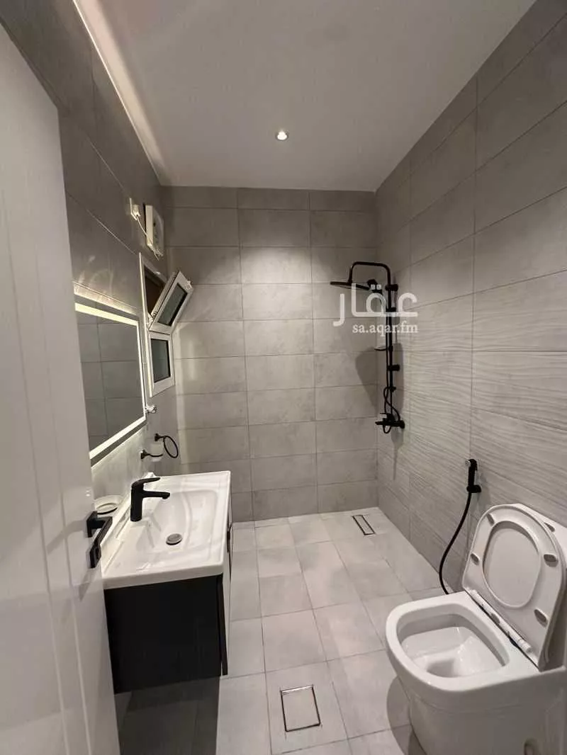 شقة 6 غرف في بطحاء قريش 23