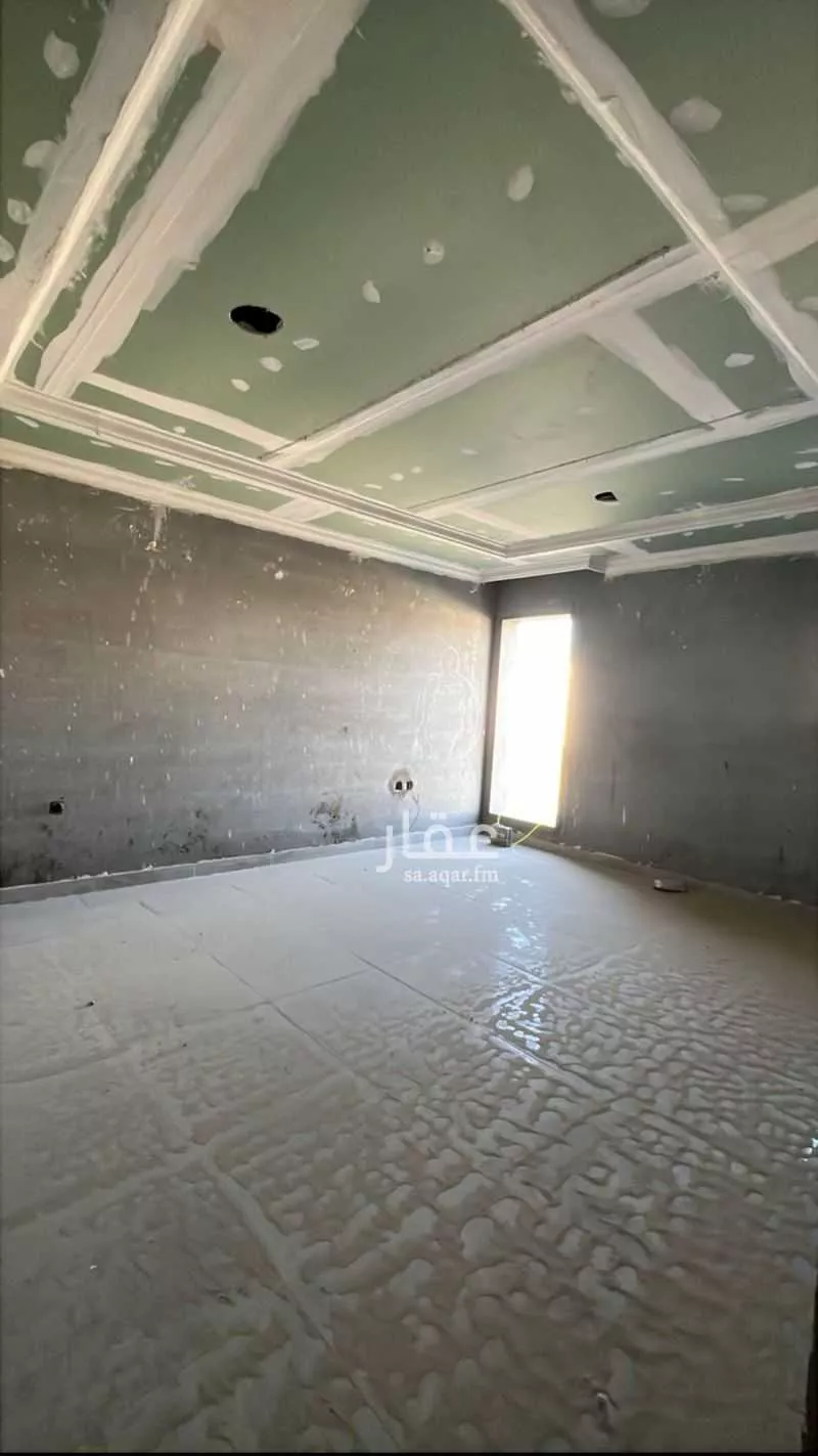 عمارة 575 م² في ضاحية الملك فهد 12