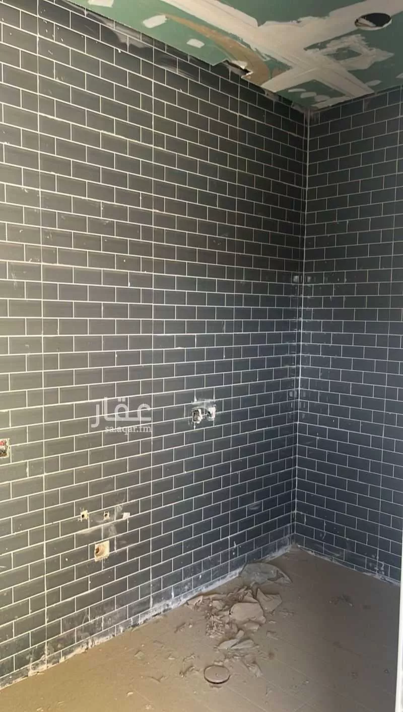 عمارة 575 م² في ضاحية الملك فهد 9