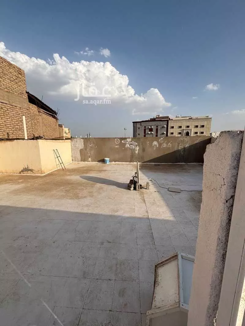 عمارة 214 م² في الدويمة 12